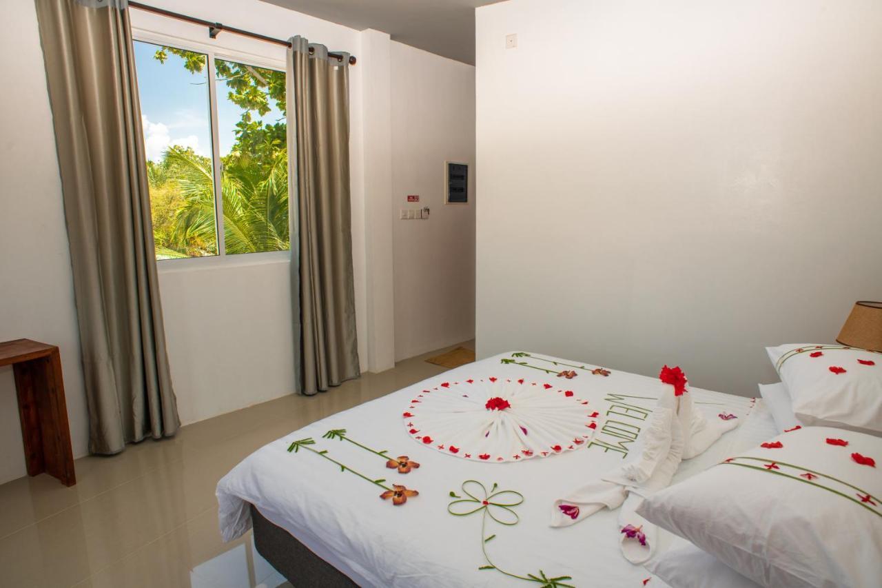 Finolhu Dhigurah Hotel Dhigurah  Bagian luar foto