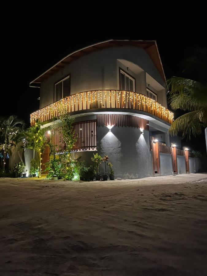 Finolhu Dhigurah Hotel Dhigurah  Bagian luar foto